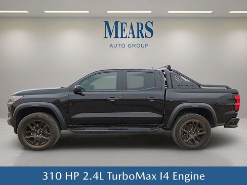 Used 2025 Chevrolet Colorado Trail Boss w/ Midnight Edition image 3