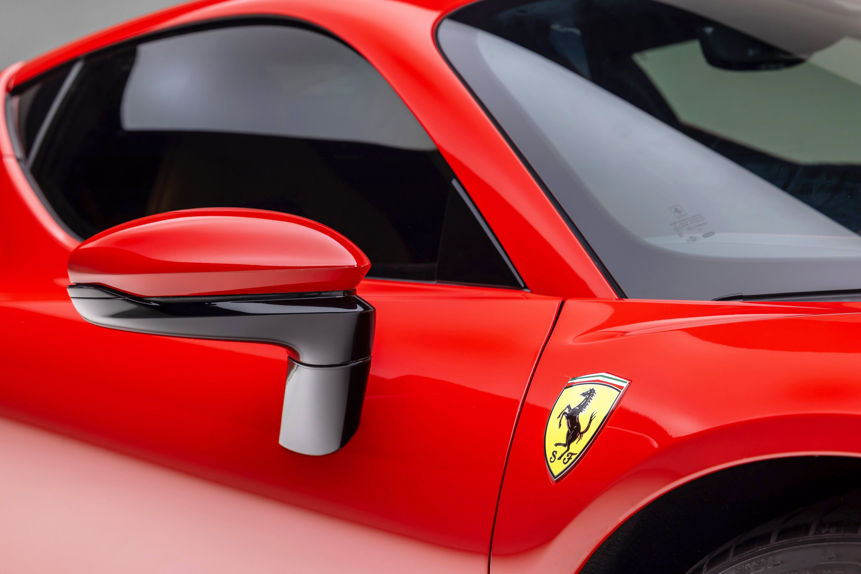 Certified 2022 Ferrari SF90 Stradale AWD/4WD image 28