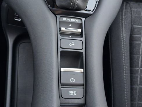 New 2026 Honda HR-V LX image 21