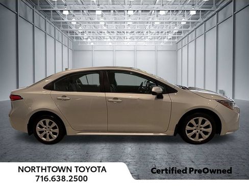 Used 2024 Toyota Corolla LE FWD image 4