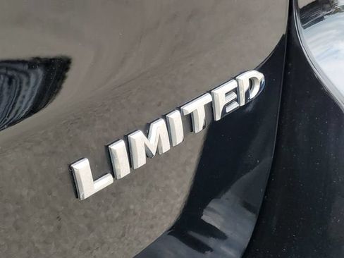 Used 2019 Jeep Grand Cherokee Limited AWD/4WD image 37