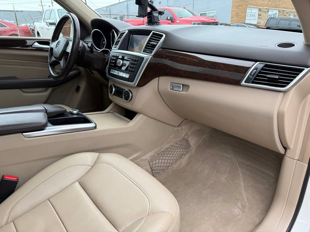 Used 2013 Mercedes-Benz ML 350 BlueTEC 4MATIC image 31
