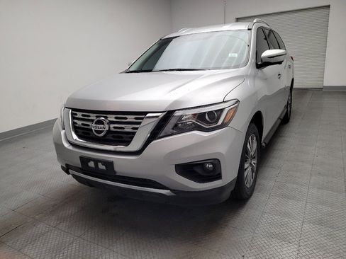 Used 2019 Nissan Pathfinder SL AWD/4WD image 15