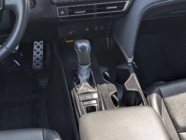 Used 2025 Toyota Camry SE FWD image 14