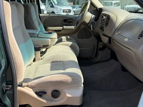 Used 2001 Ford F150 Lariat RWD image 24