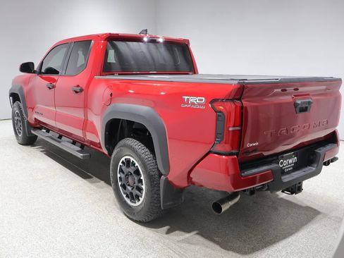 Used 2026 Toyota Tacoma TRD Off-Road AWD/4WD image 5
