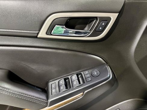 Used 2019 GMC Yukon XL Denali image 22