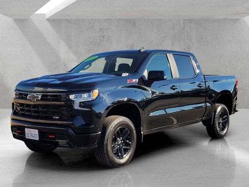 Used 2023 Chevrolet Silverado 1500 LT Trail Boss w/ Protection Package image 8