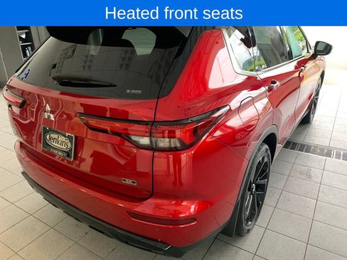 Used 2023 Mitsubishi Outlander SE AWD/4WD image 16