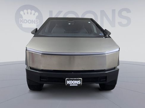 Used 2024 Tesla Cybertruck AWD Crew Cab image 10