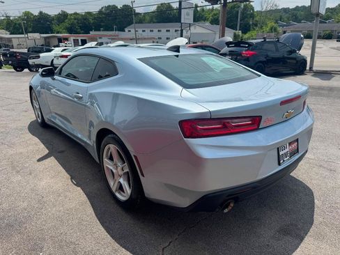 Used 2017 Chevrolet Camaro LT RWD image 6