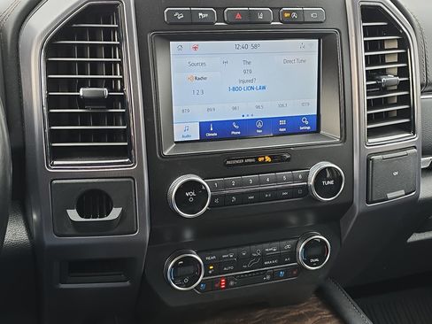 Used 2020 Ford Expedition Platinum image 17