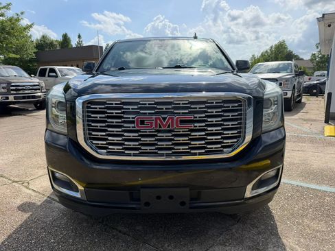 Used 2020 GMC Yukon Denali w/ Denali Ultimate Package RWD image 7