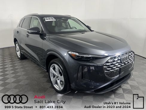 Certified 2025 Audi Q5 Premium Plus w/ Premium Plus image 1