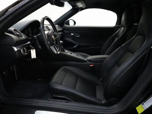 Used 2024 Porsche 718 Boxster S RWD image 82