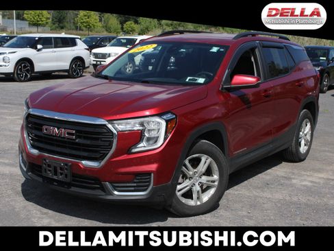 Used 2022 GMC Terrain SLE w/ Driver Convenience Package AWD/4WD image 1