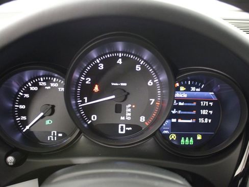 New 2026 Porsche Macan image 25