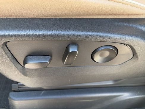 Used 2023 Chevrolet Tahoe Premier image 23