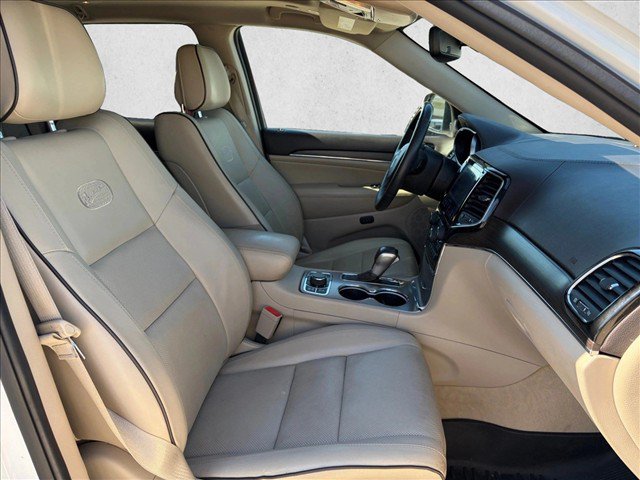 Used 2021 Jeep Grand Cherokee Overland AWD/4WD image 21