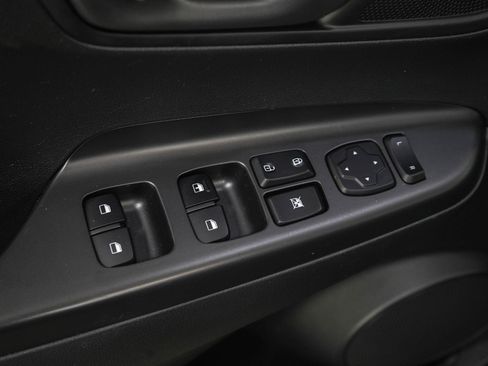Used 2018 Hyundai Kona SE AWD/4WD image 21