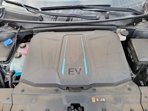 Certified 2024 Hyundai Ioniq 5 SEL image 24