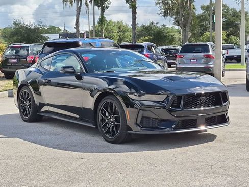 Certified 2025 Ford Mustang GT Premium RWD image 3