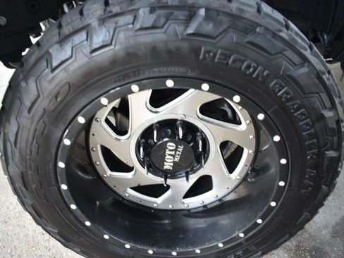 Used 2018 RAM 2500 Laramie w/ Off Road Package AWD/4WD image 20