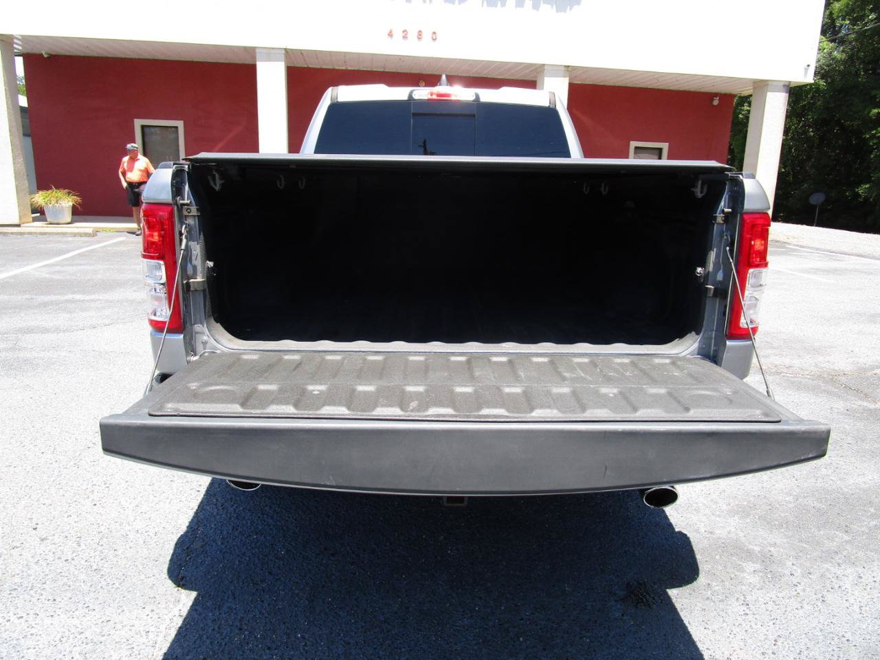 Used 2021 RAM 1500 Big Horn AWD/4WD image 28