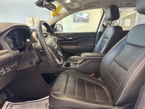Used 2023 GMC Acadia Denali AWD/4WD image 11