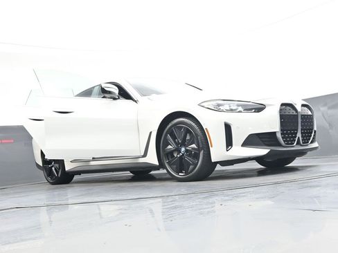 Used 2023 BMW i4 eDrive35 w/ Premium Package RWD image 41