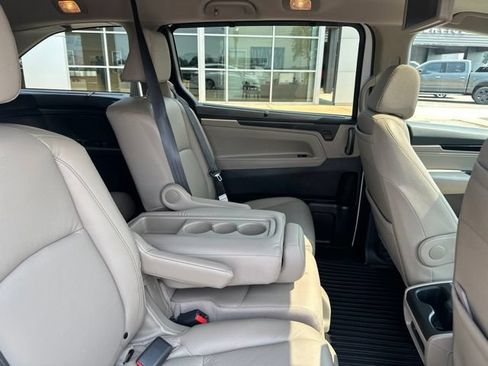 Used 2024 Honda Odyssey Touring image 16