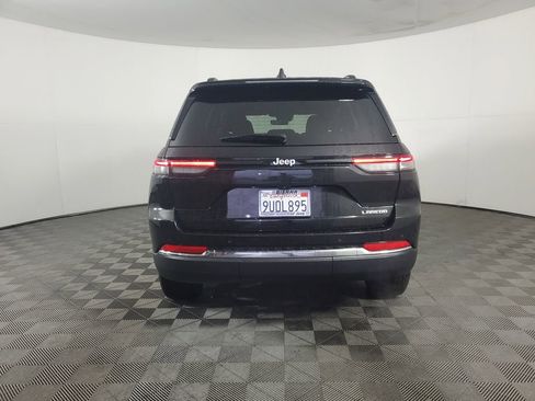 Used 2025 Jeep Grand Cherokee Laredo X image 5