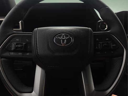 New 2026 Toyota 4Runner SR5 image 25