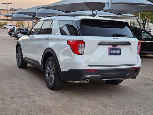 Used 2023 Ford Explorer XLT w/ Equipment Group 202A image 7