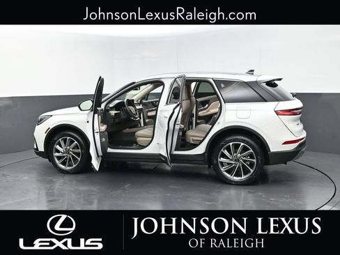Used 2024 Lincoln Corsair FWD w/ Equipment Group 102A image 27