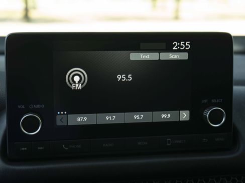 Used 2025 Honda HR-V Sport image 31