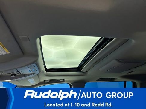 Used 2019 Chevrolet Suburban Premier w/ Premier Plus Edition image 33