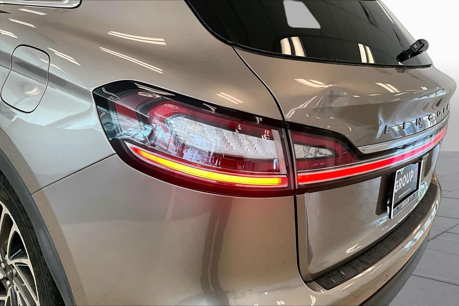 Used 2019 Lincoln Nautilus Reserve FWD image 27