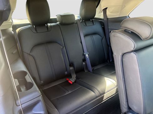 Used 2024 MAZDA CX-90 3.3 Turbo w/ Preferred Plus image 32