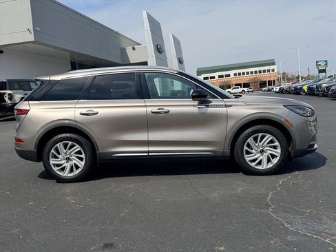 Used 2020 Lincoln Corsair FWD image 3