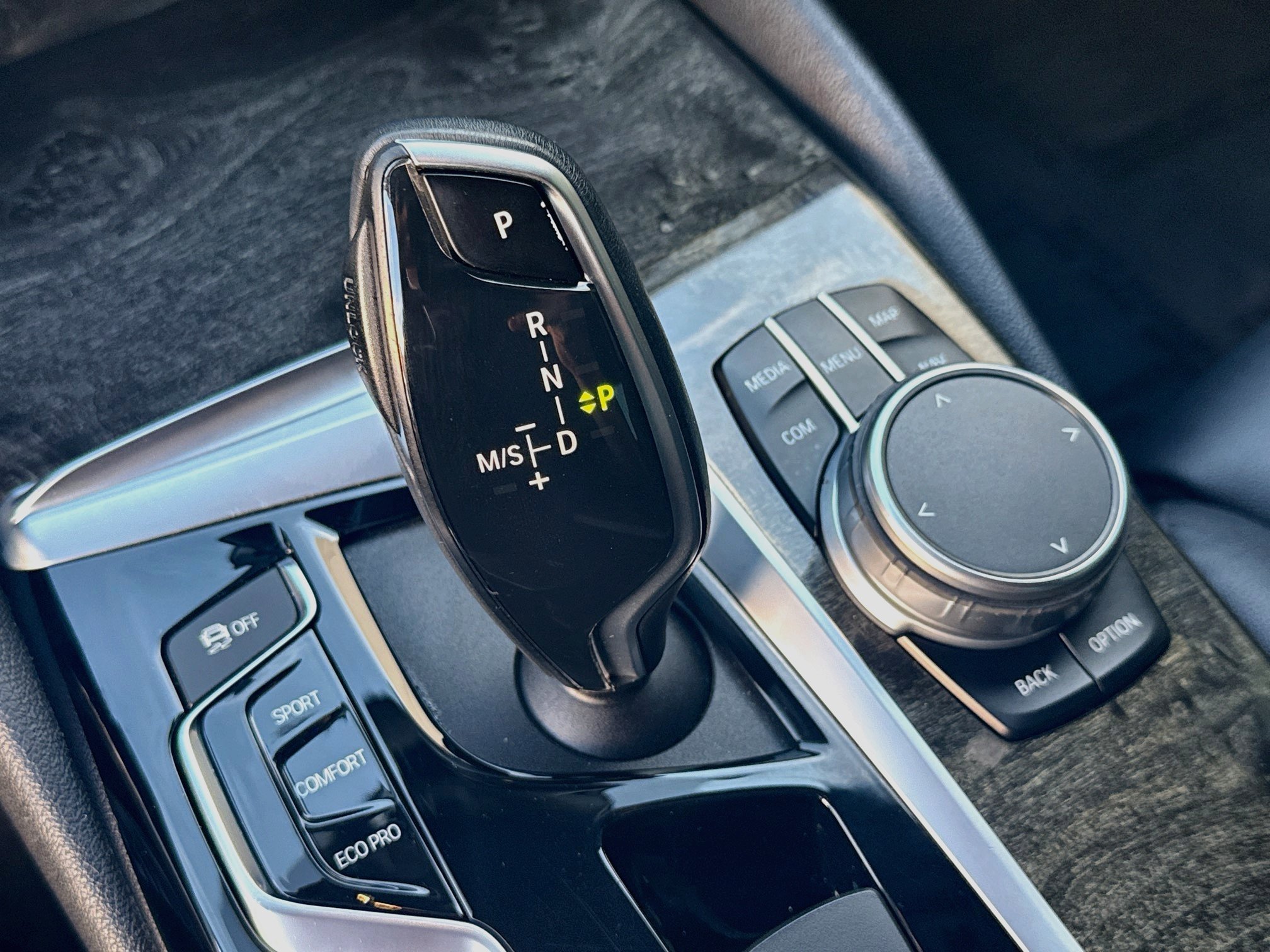 Used 2020 BMW 530i RWD image 14