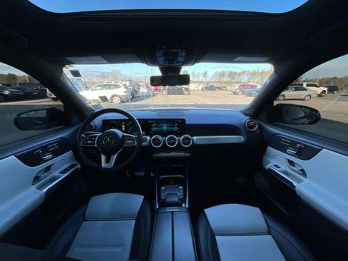 Used 2022 Mercedes-Benz GLB 250 image 14