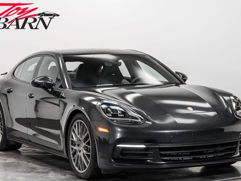 Used 2018 Porsche Panamera 4 image 7