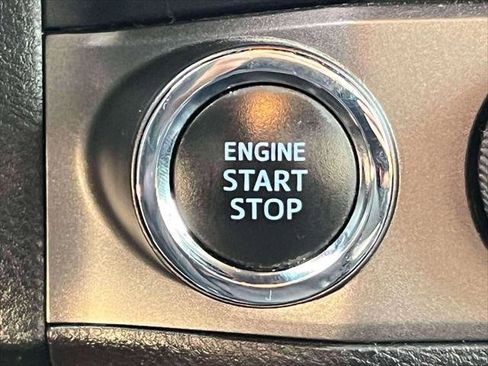 Used 2019 Toyota Tacoma TRD Sport image 28