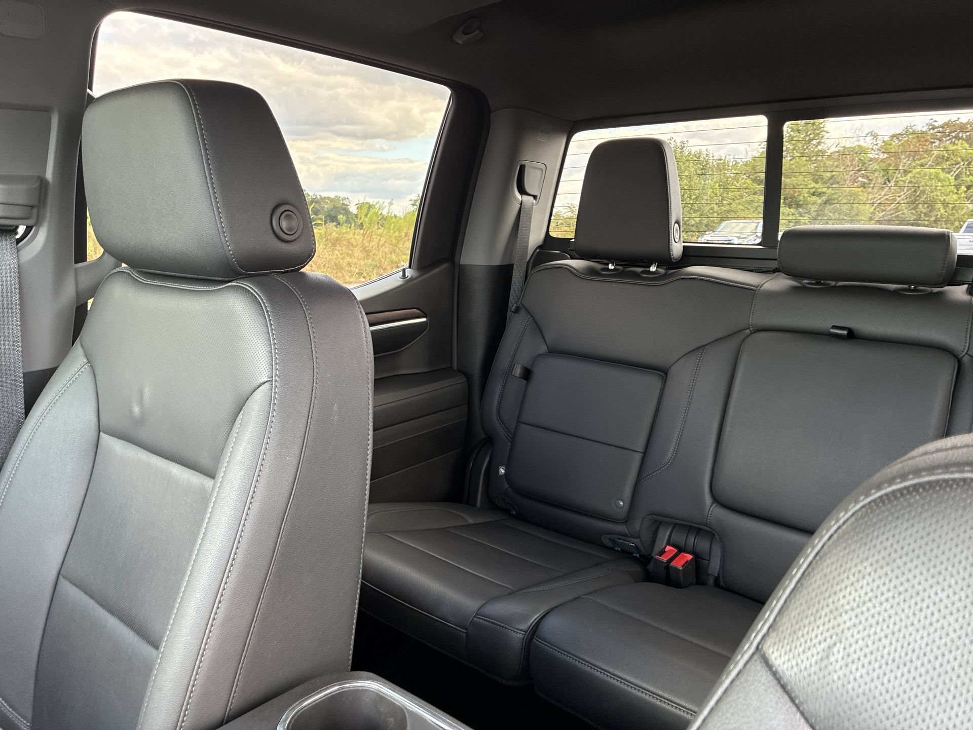 Certified 2024 GMC Sierra 1500 SLT w/ SLT Premium Plus Package AWD/4WD image 11