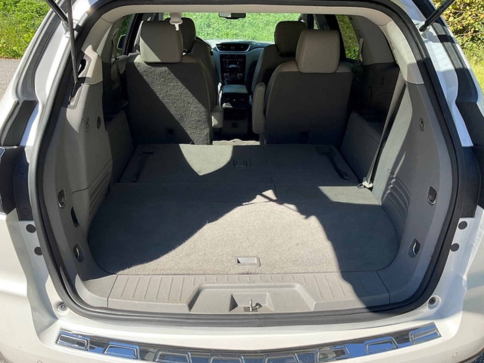Used 2016 Chevrolet Traverse LTZ FWD image 17