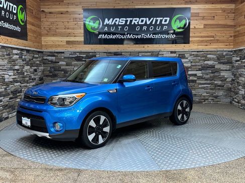 Used 2017 Kia Soul + w/ Designer's Package image 3