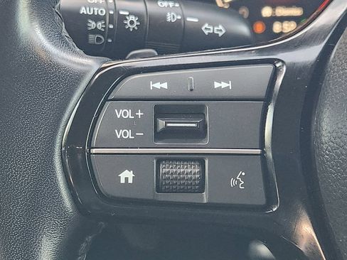 Used 2025 Honda Pilot EX-L image 26
