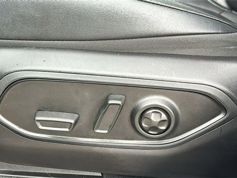 Used 2023 Jeep Grand Cherokee 30th Anniversary image 12