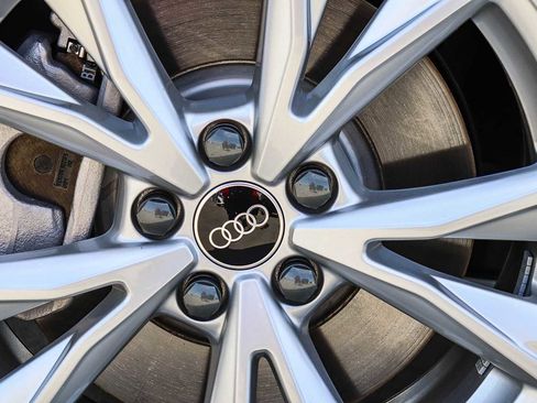 Used 2025 Audi Q3 2.0T Premium Plus w/ Premium Plus Package image 15